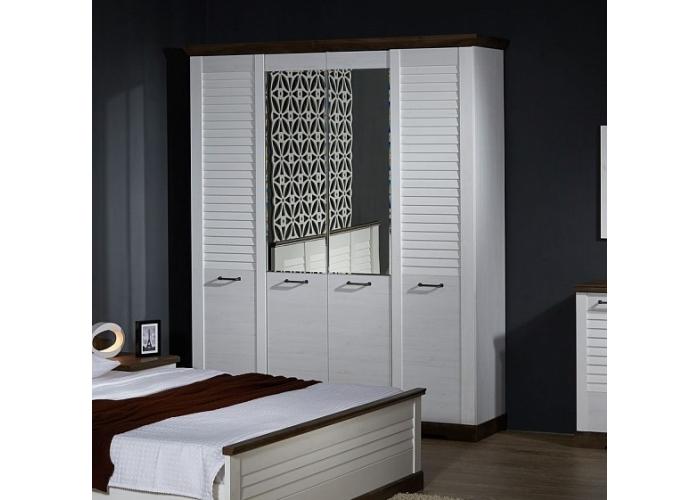 Шкаф 4-х дверный СБК Кантри