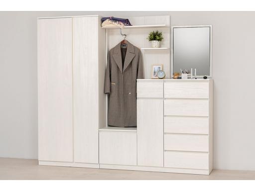 Ника моби прихожая